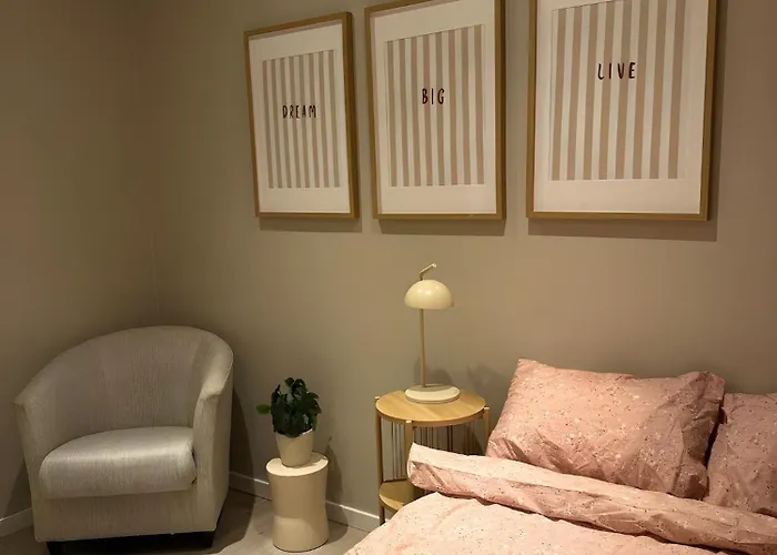 Cute In High Rise Apartman Bergen